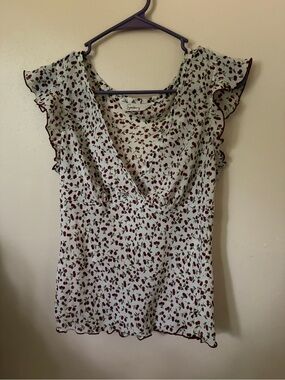 Speechless Cream Cherry-Print Ruffle V-Neck Top